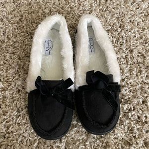 Jessica Simpson Moccasin indoor outdoor slipper shoe